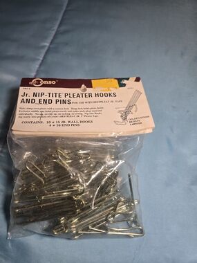 Conso Jr. Nip-Tite Pleater Hooks and End Pins - Silver Finish